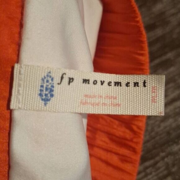 Free People Movement Womens Red Earth Find Your Way Home Shorts Size Small - Picture 3 of 4